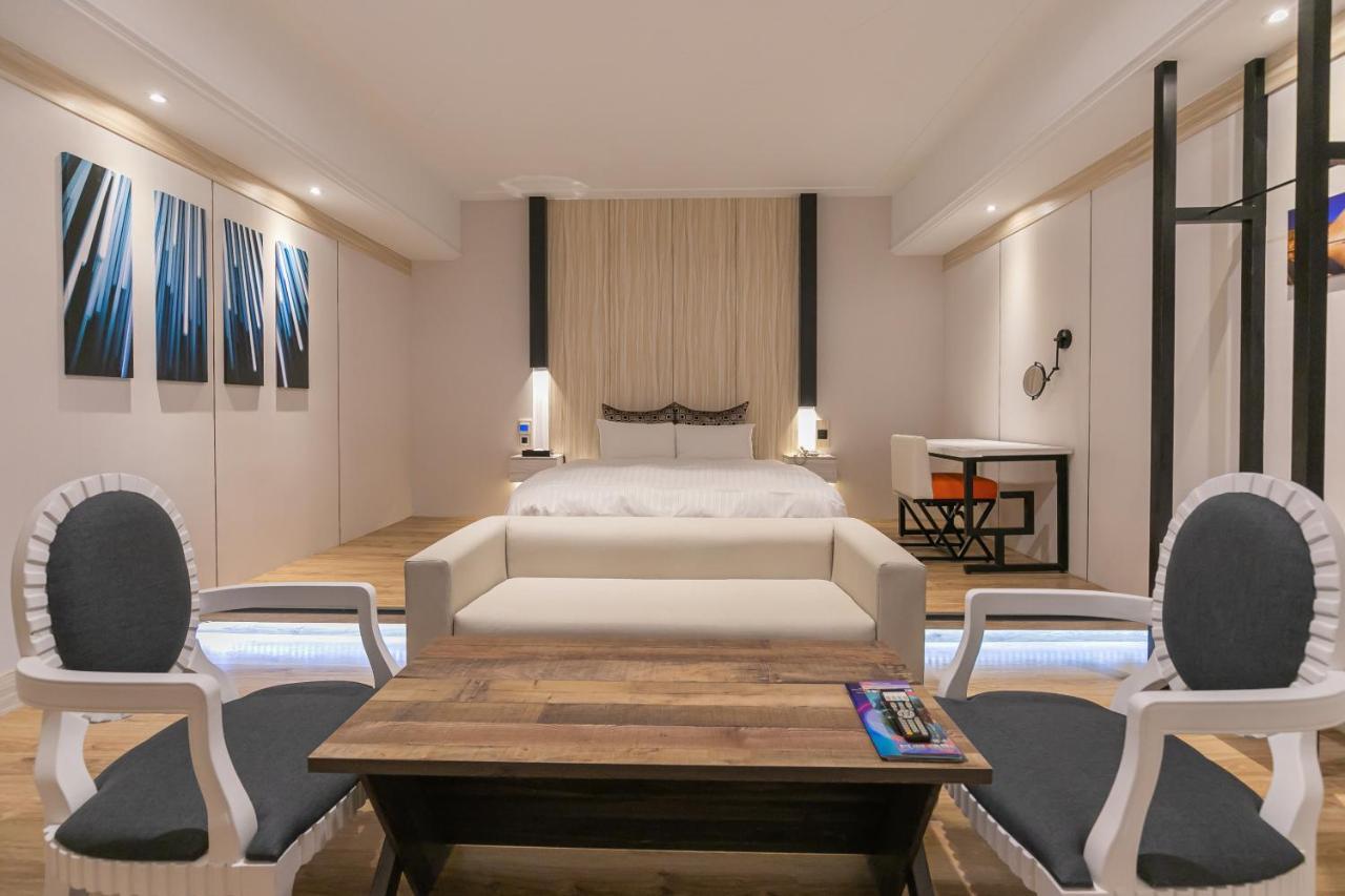 Soho Motel Taoyuan Exteriör bild
